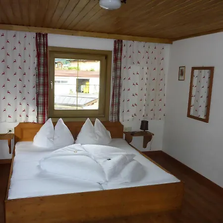 Sportpension Penhab Bed and Breakfast Σάαλμπαχ-Χίντεργκλεμ