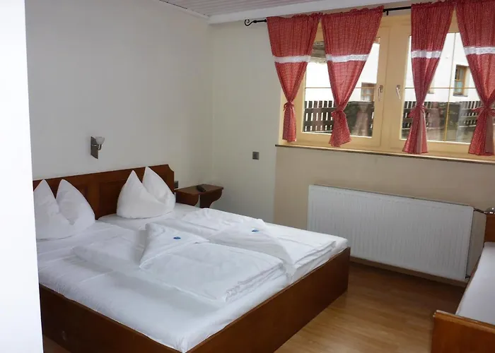 Sportpension Penhab Bed and Breakfast 3*