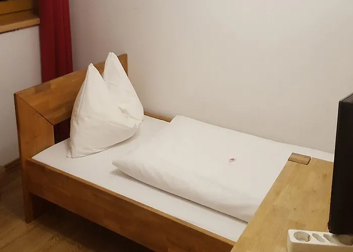 Sportpension Penhab Bed and Breakfast