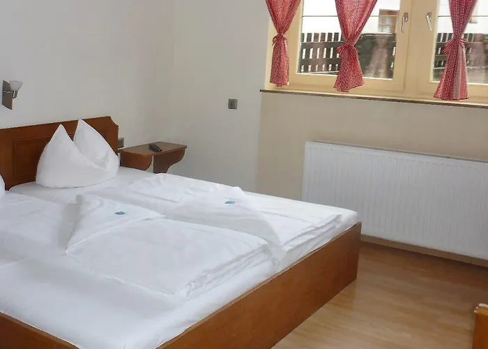 Bed and Breakfast Sportpension Penhab 3*