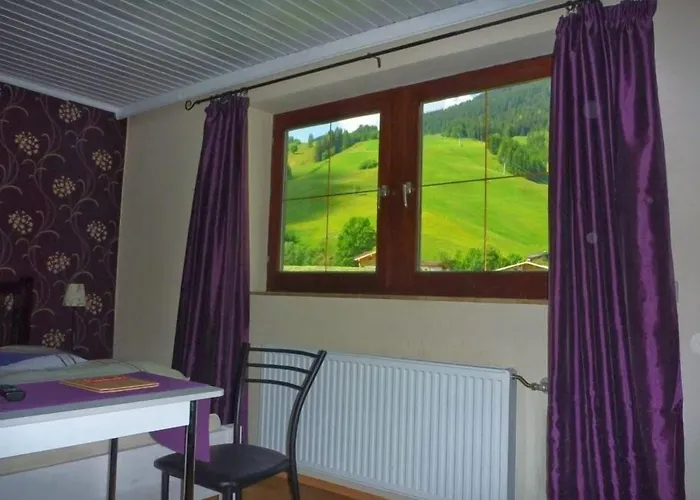 Sportpension Penhab Bed and Breakfast