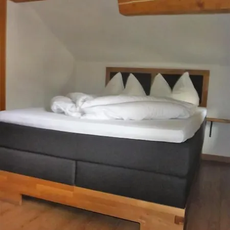 Sportpension Penhab Bed & Breakfast 3*