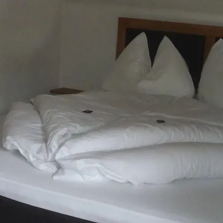 Bed & Breakfast Sportpension Penhab