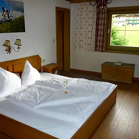 Bed & Breakfast Sportpension Penhab 3*
